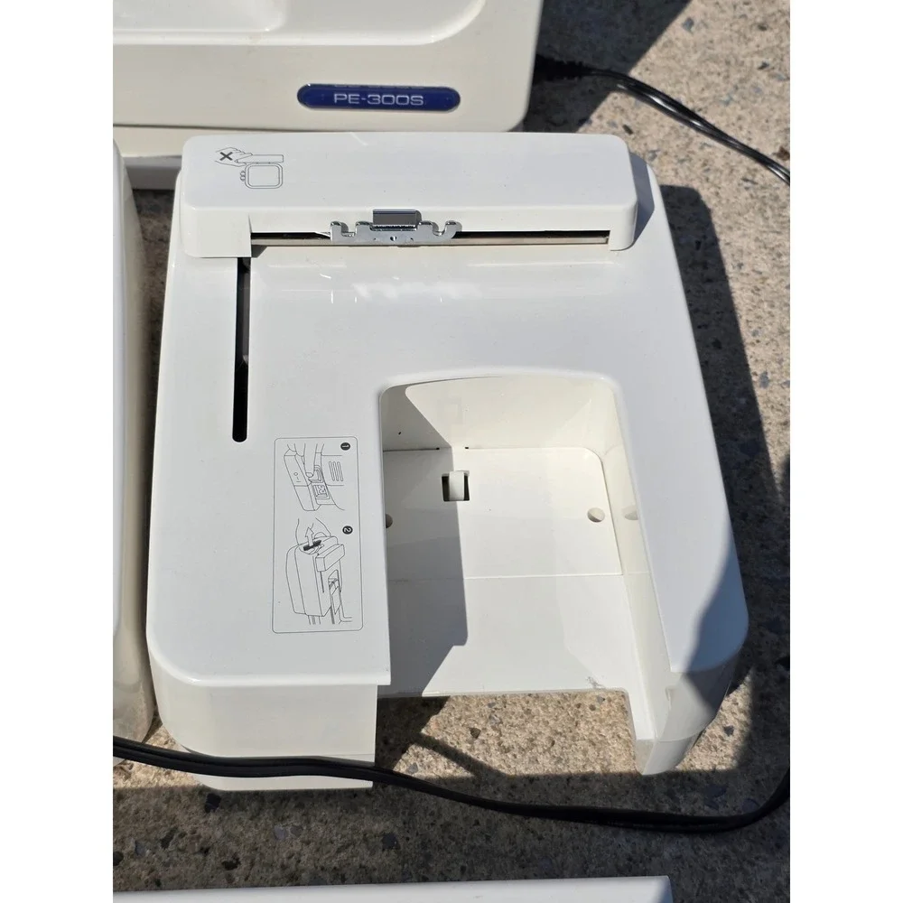 Brother Pacesetter PE-300S Computerized Sewing Embroidery Machine Japan Case